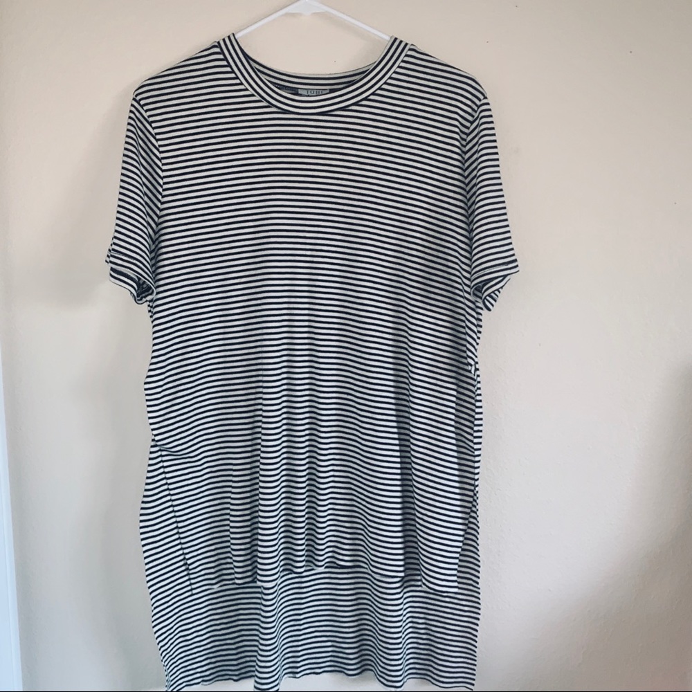 Fine Line Split Top - image 4